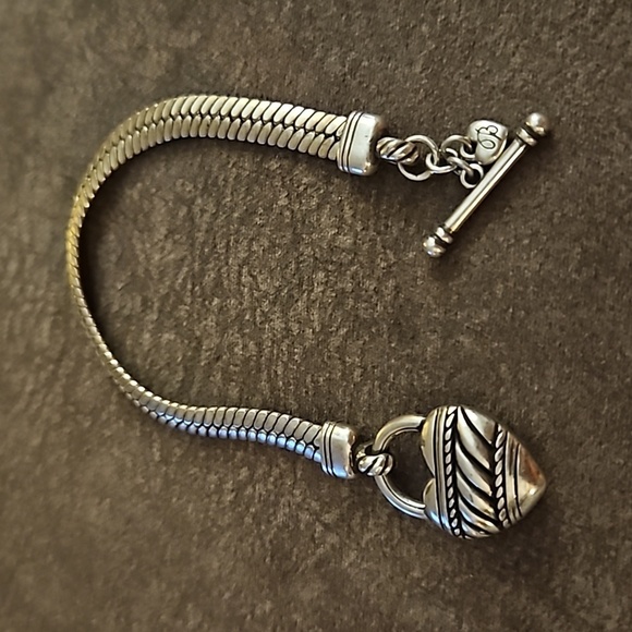 VTG BRIGHTON Silver Plated Heart Charm Herringbone Toggle Bracelet - Picture 7 of 7